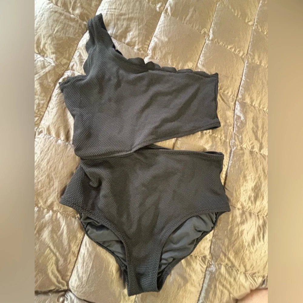 Old Navy Black One-Shoulder One Piece